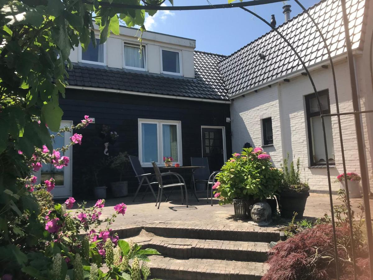 T Huuske Tuinappartement Met Fantastisch Uitzicht, Nabij Zee Zonnemaire Eksteriør billede