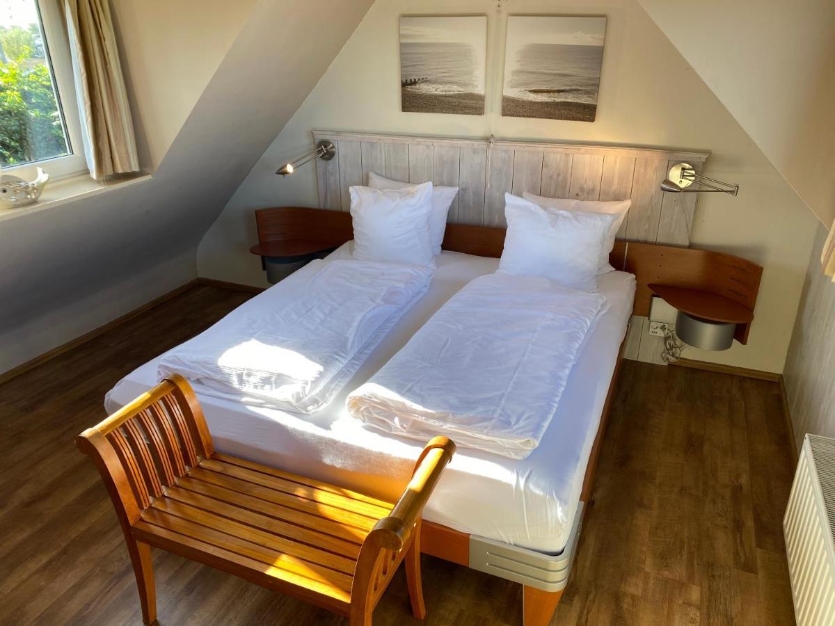 T Huuske Tuinappartement Met Fantastisch Uitzicht, Nabij Zee Zonnemaire Eksteriør billede