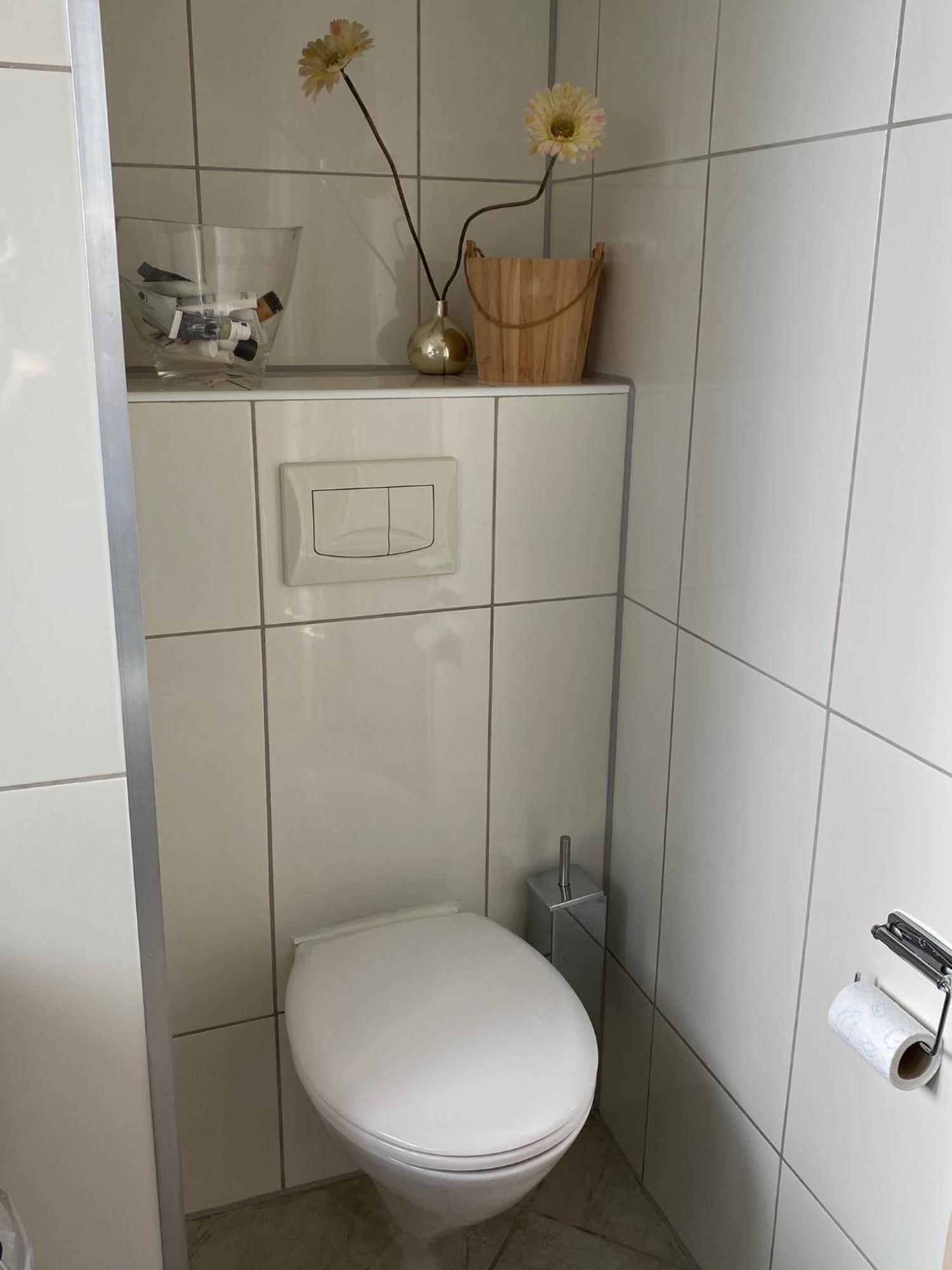 T Huuske Tuinappartement Met Fantastisch Uitzicht, Nabij Zee Zonnemaire Eksteriør billede